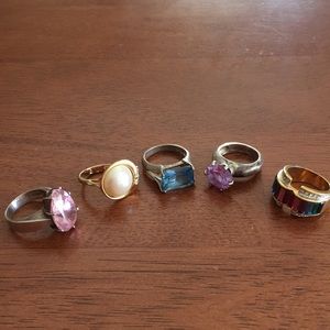Small bundle of costume jewelry